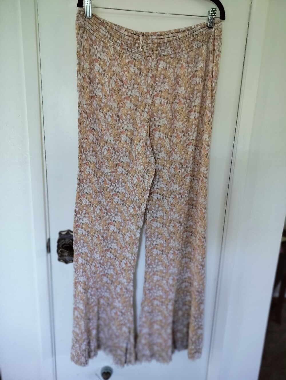 Free People Smocked Wide Leg Floral Pants M Med Crinkle Plisse Raw Fringe Boho